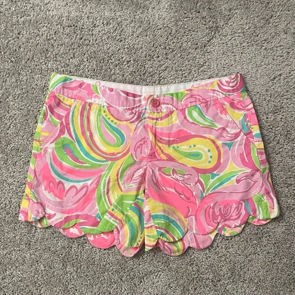 Lilly Pulitzer Buttercup Shorts Size 4 All Nighter
Flamingo Pockets Button Zip - Picture 3 of 8